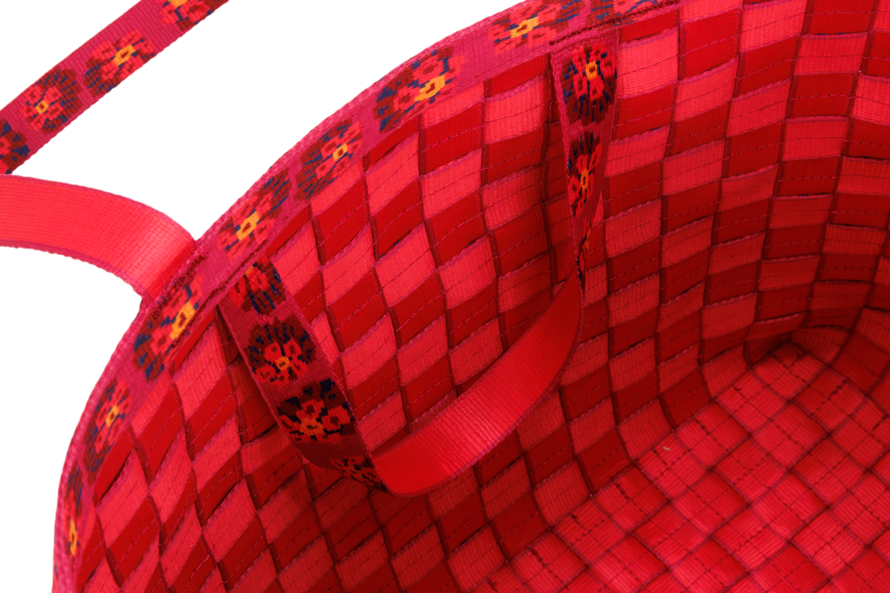 CompressedPNG-3689_Tote-Bag_Alpenglow-Burst_Inside-Handle_STUDIO.png